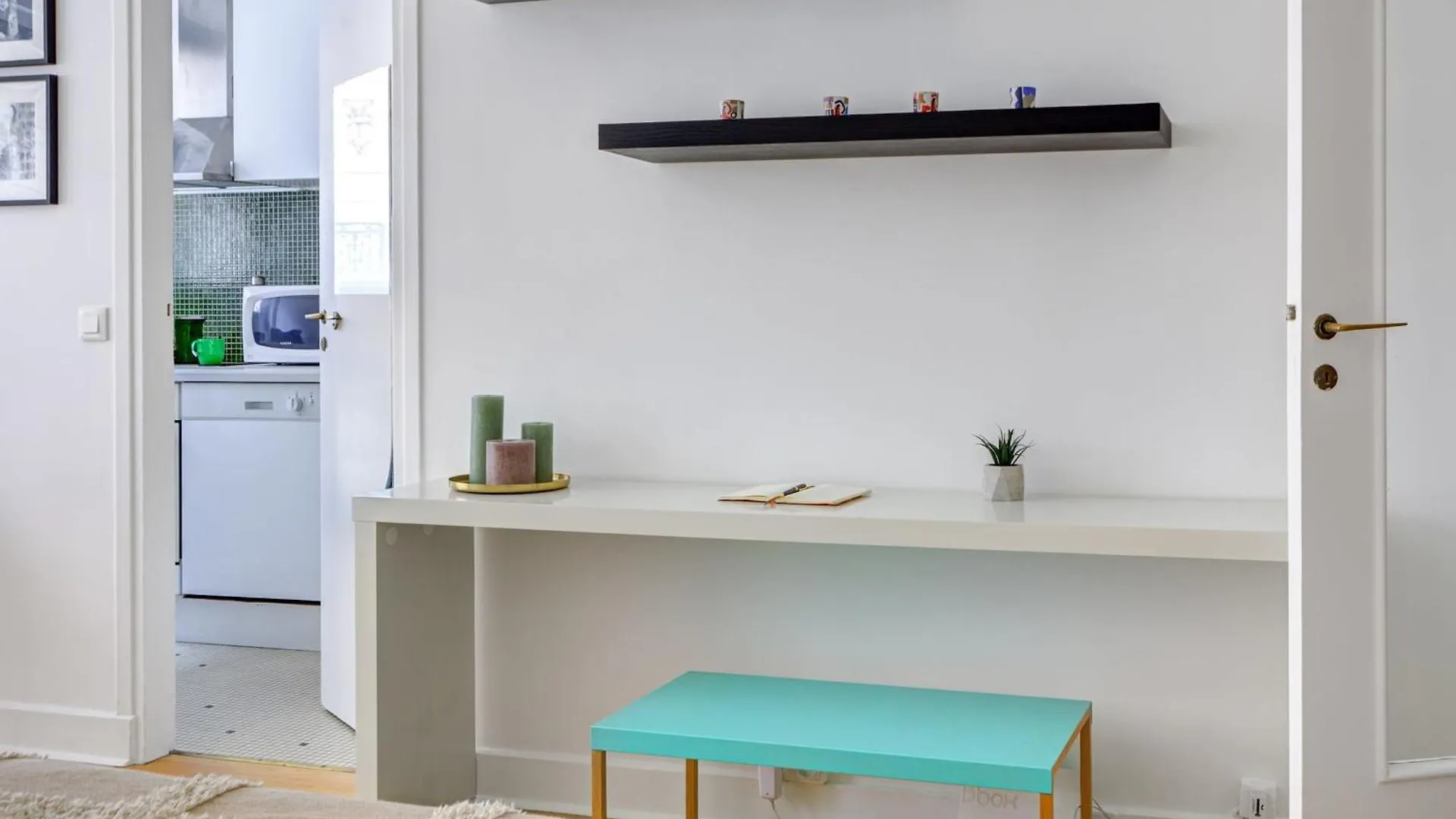 St Germain & Le Bon Marche With Balcony - Cityapartmentstay Paris